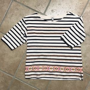 ✨ Casual J. Crew top! ✨